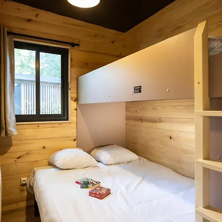 Huttopia Kamp alanı 3*