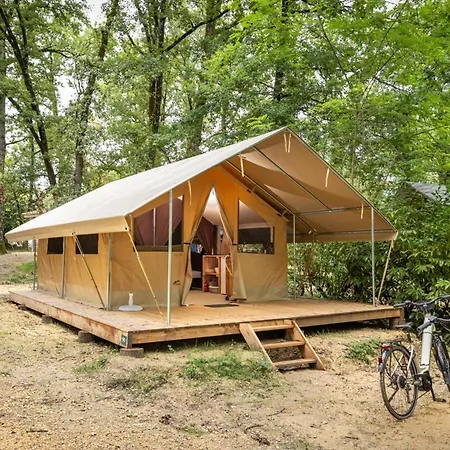Parque de Campismo Huttopia Les Bains Divonne-les-Bains